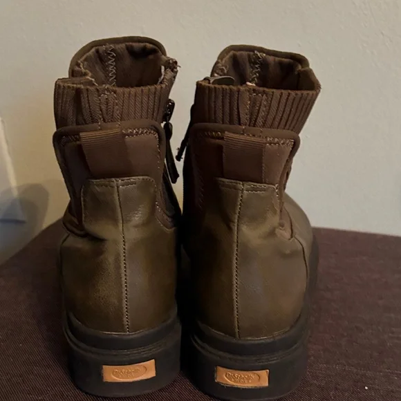 Women’s Brown Leather Boots - Picture 5 of 6